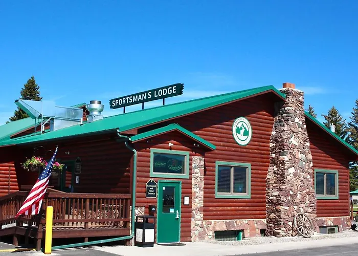Sportsman\'S Lodge