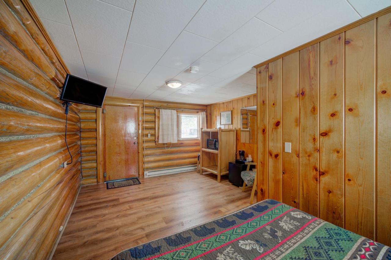 Sportsman's Motel 3*
